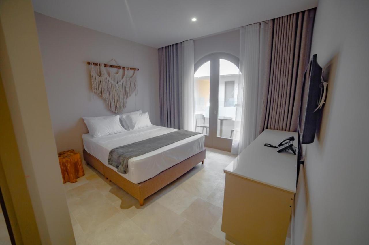 Loa Tolu By Bernalo Hotels Exterior photo