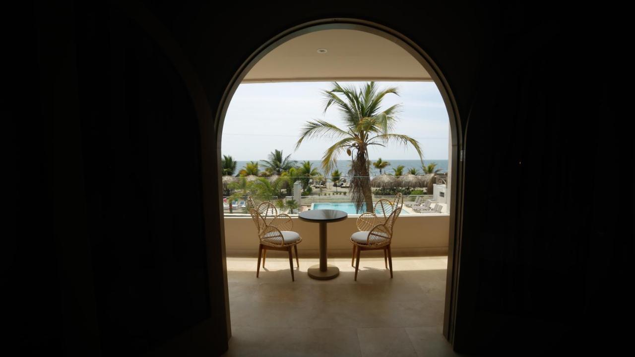 Loa Tolu By Bernalo Hotels Exterior photo